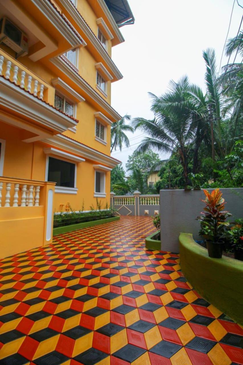 Ena Holiday Inn Calangute Exterior photo